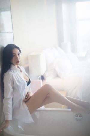 女性